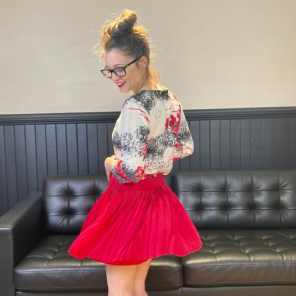 BCBGENERATION Red Vintage 2000s Accordion Pleated Mini Skirt - Picture 10 of 11